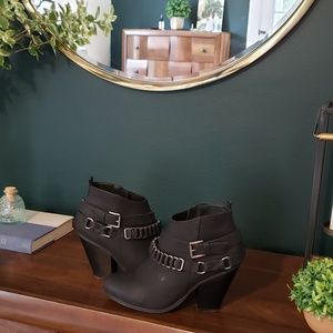 Riglyn Booties
